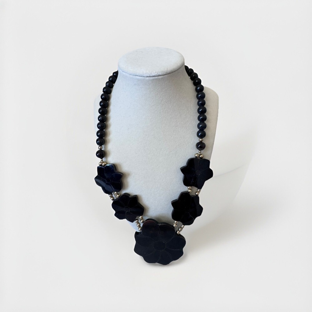 Vintage Black Flower Charm Necklace Gold Tone Acrylic Cluster Pendant